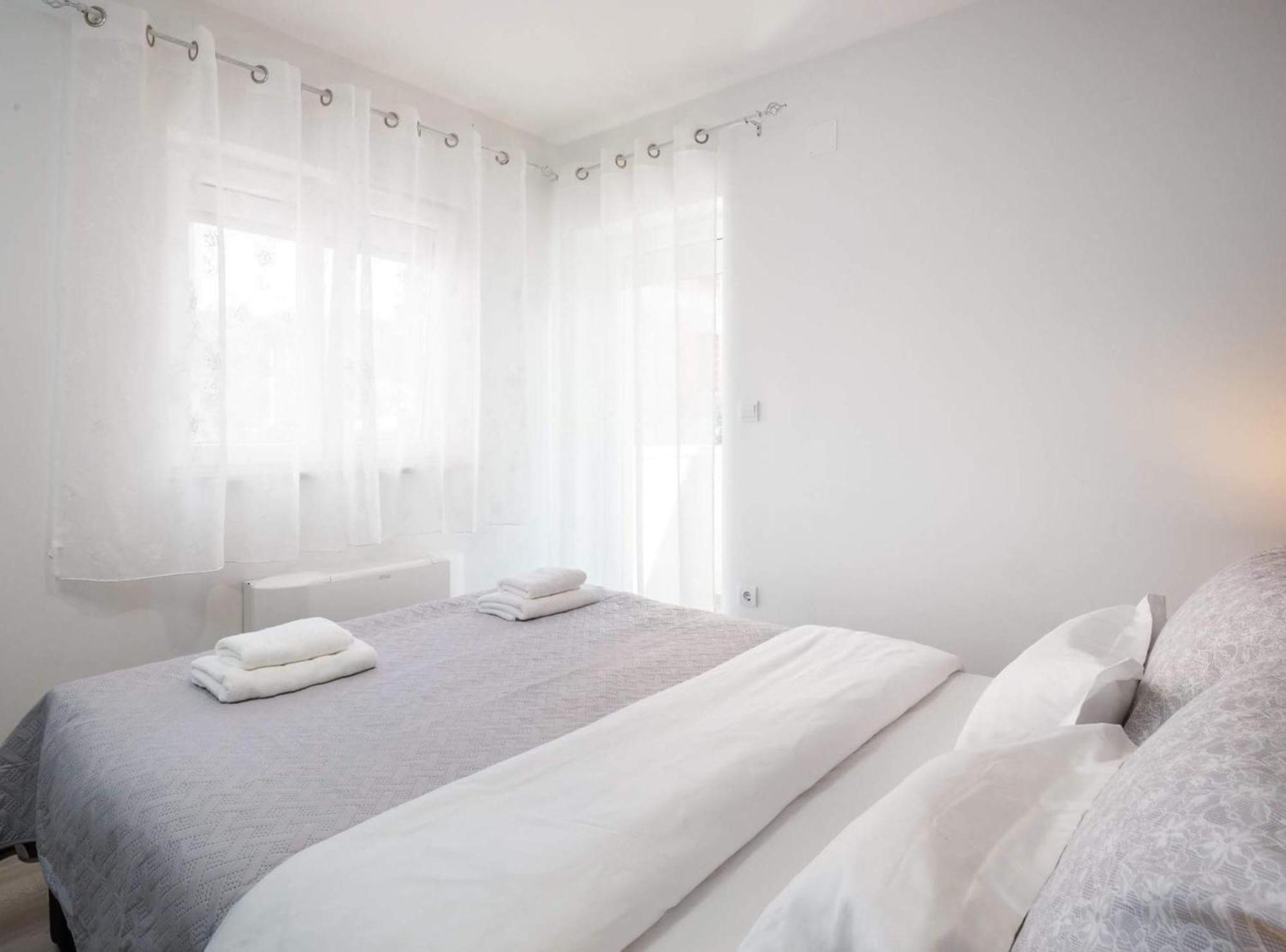Apartment Lana St Supetar Eksteriør billede